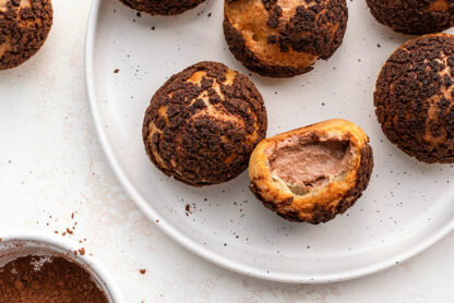 Choux à la chantilly au cacao