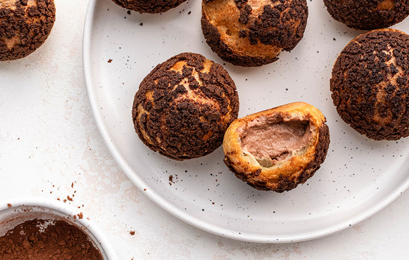 Choux à la chantilly au cacao