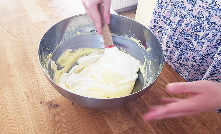 Préparation pour la crème diplomate