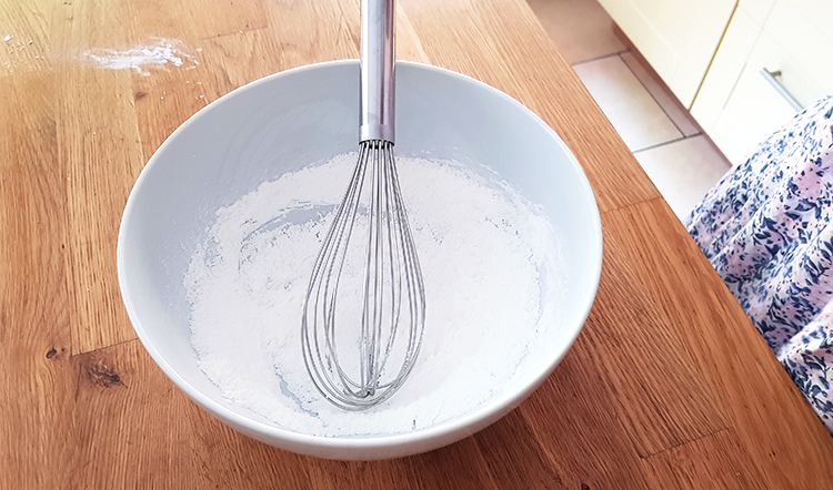 Mélange de sucre et fécule de maïs