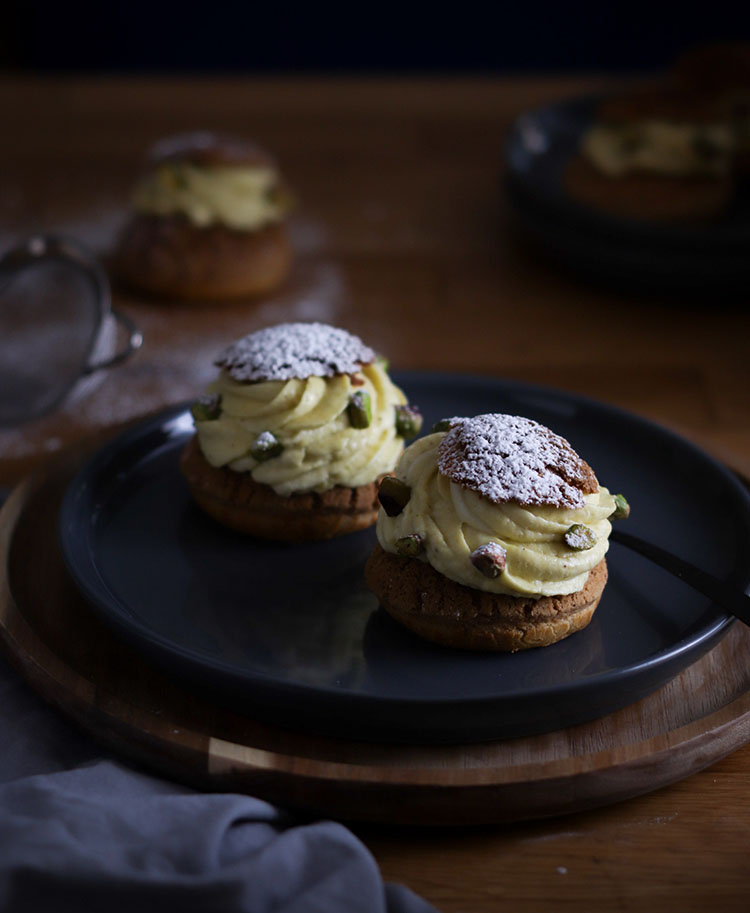 Choux à la pistache