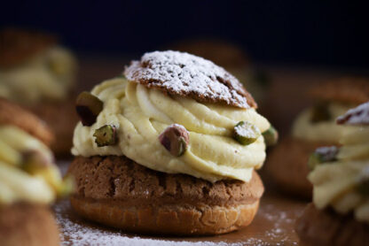 Choux à la pistache