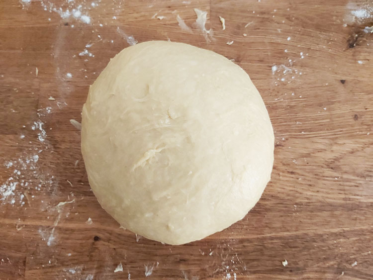Boule de pâte à brioche
