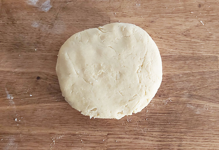 Pâte sucrée crue