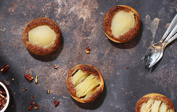 Tartelettes à la poire et à la noix de pécan