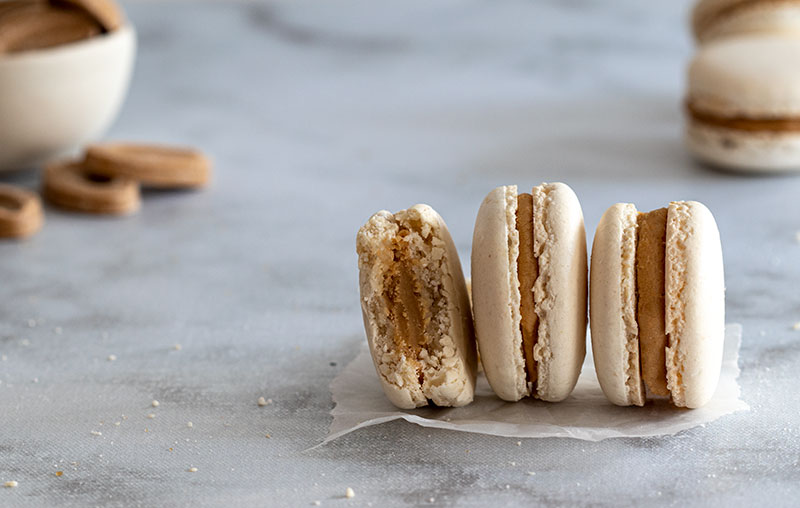 Macarons au chocolat dulcey