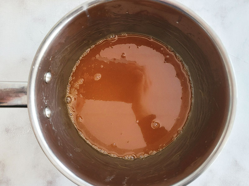 Caramel avec de la crème liquide