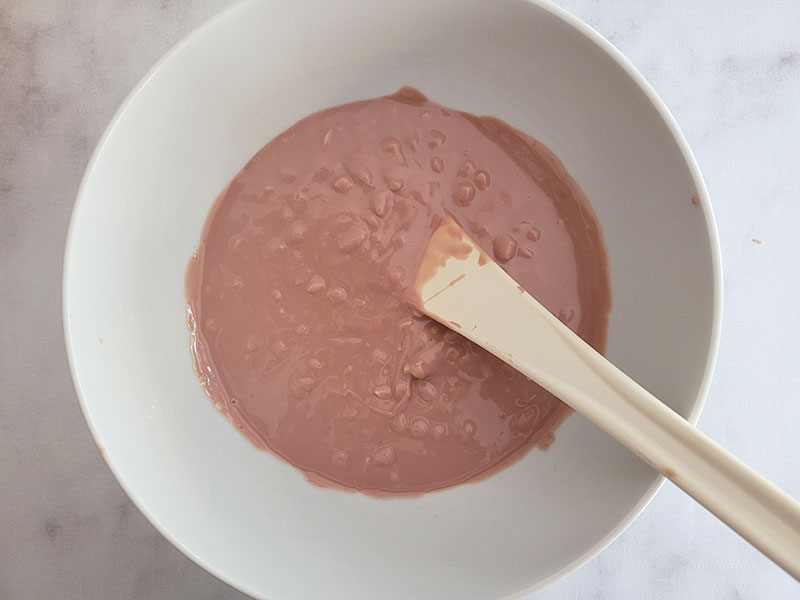 Glaçage rocher au chocolat ruby