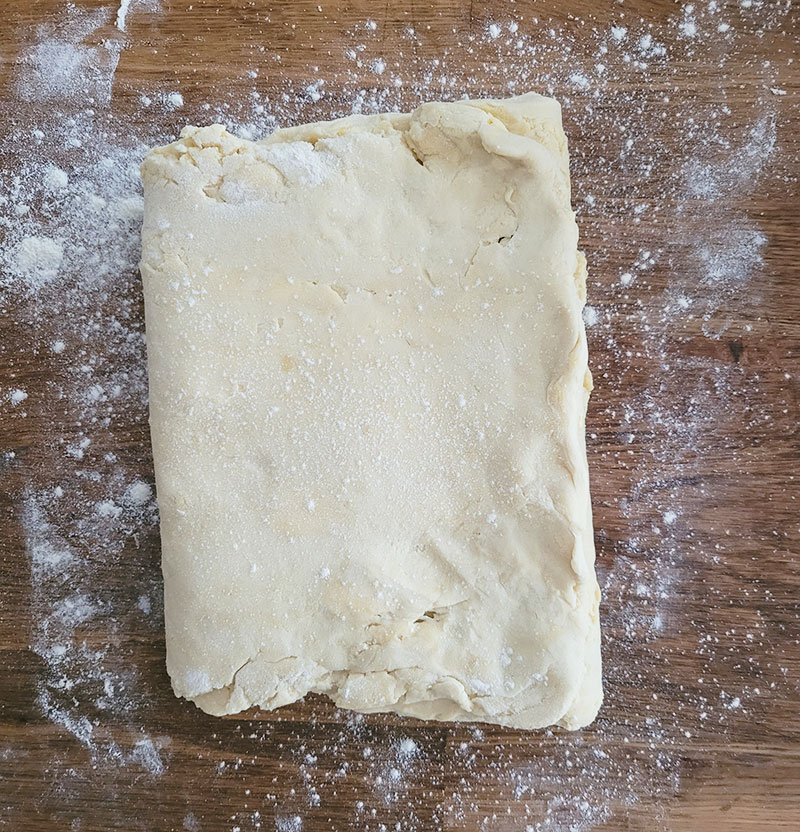 premier tour pour la pâte feuilletée rapide