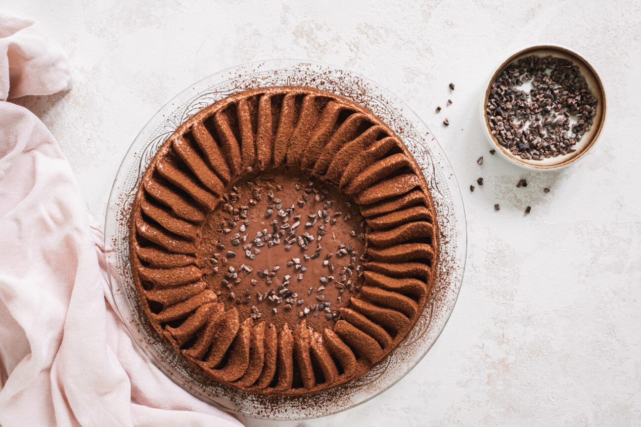 Tarte au chocolat - photo minimaliste