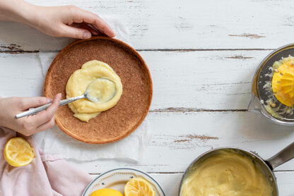 Tarte au citron avec lumière naturelle