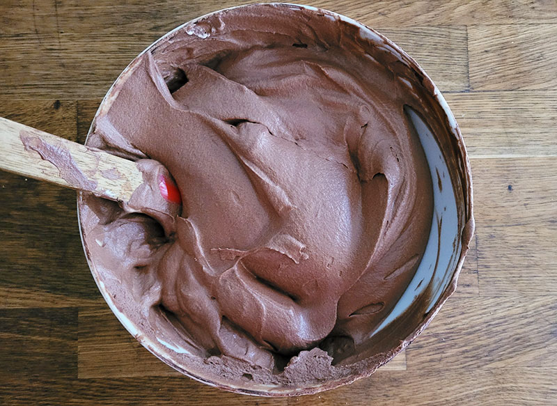 Mousse au chocolat pour bûche
