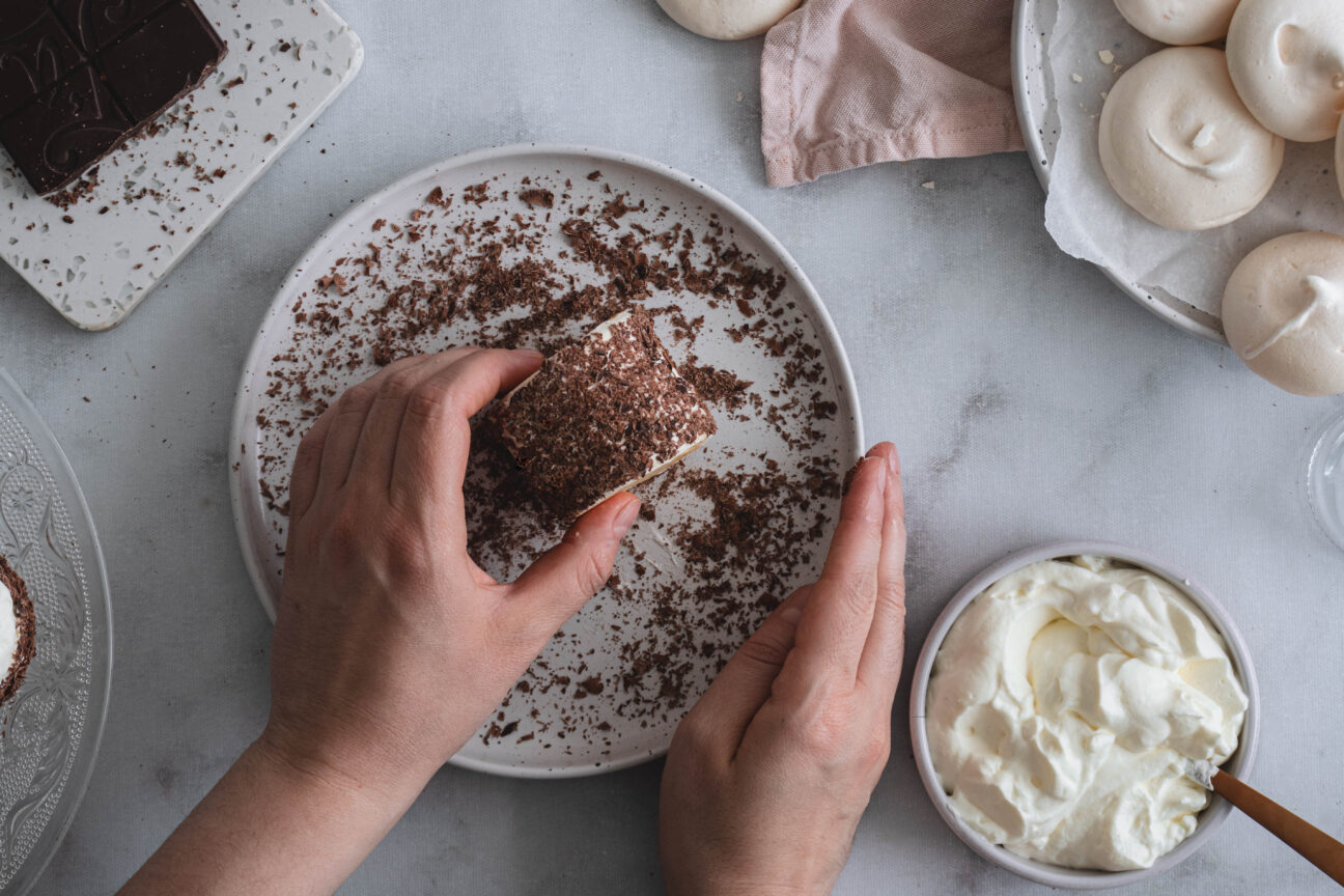 Photo culinaire de préparation d'un dessert